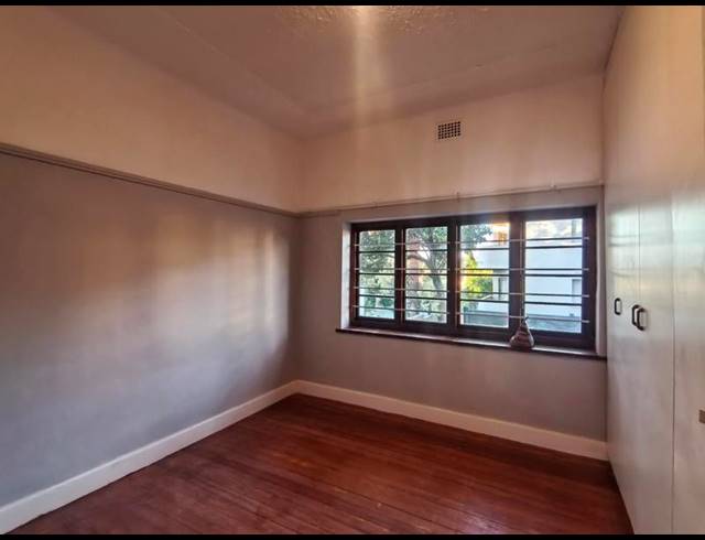 2 BEDROOM PROPERTY TO RENT IN GREEN POINT